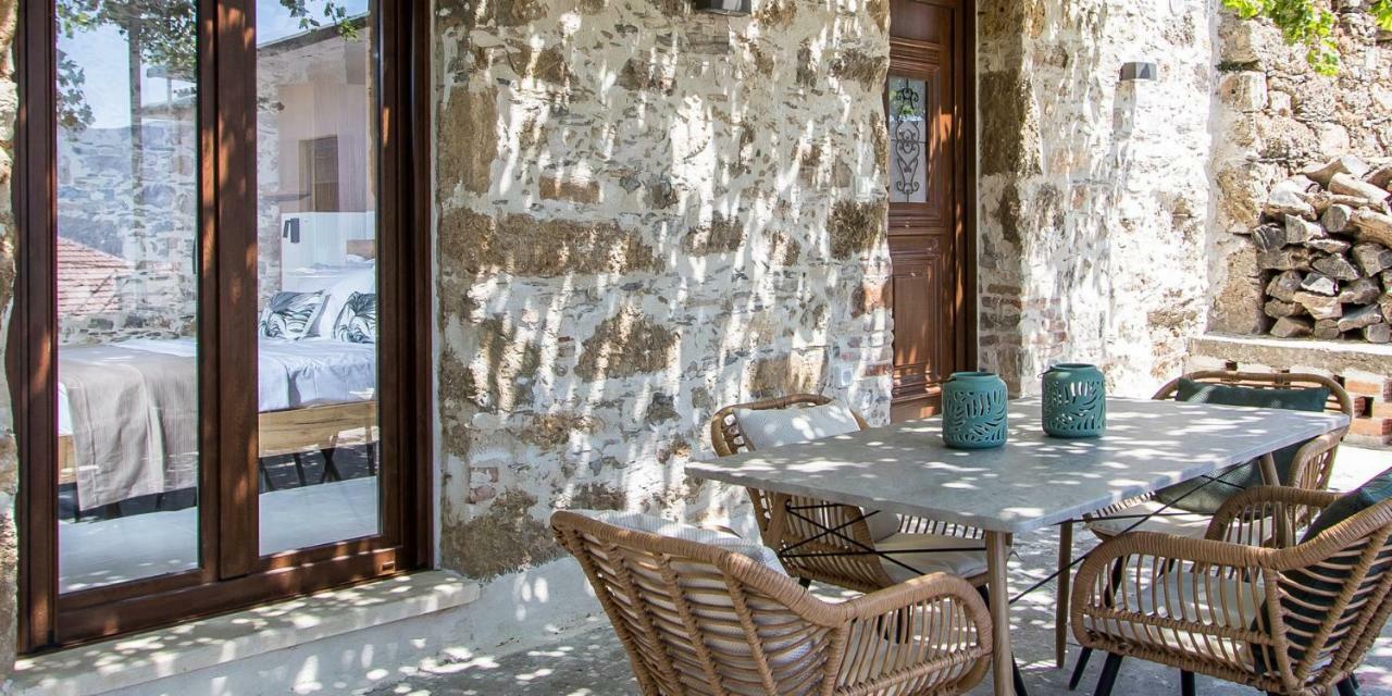 Stairs Homes & Suites Kamaria  エクステリア 写真
